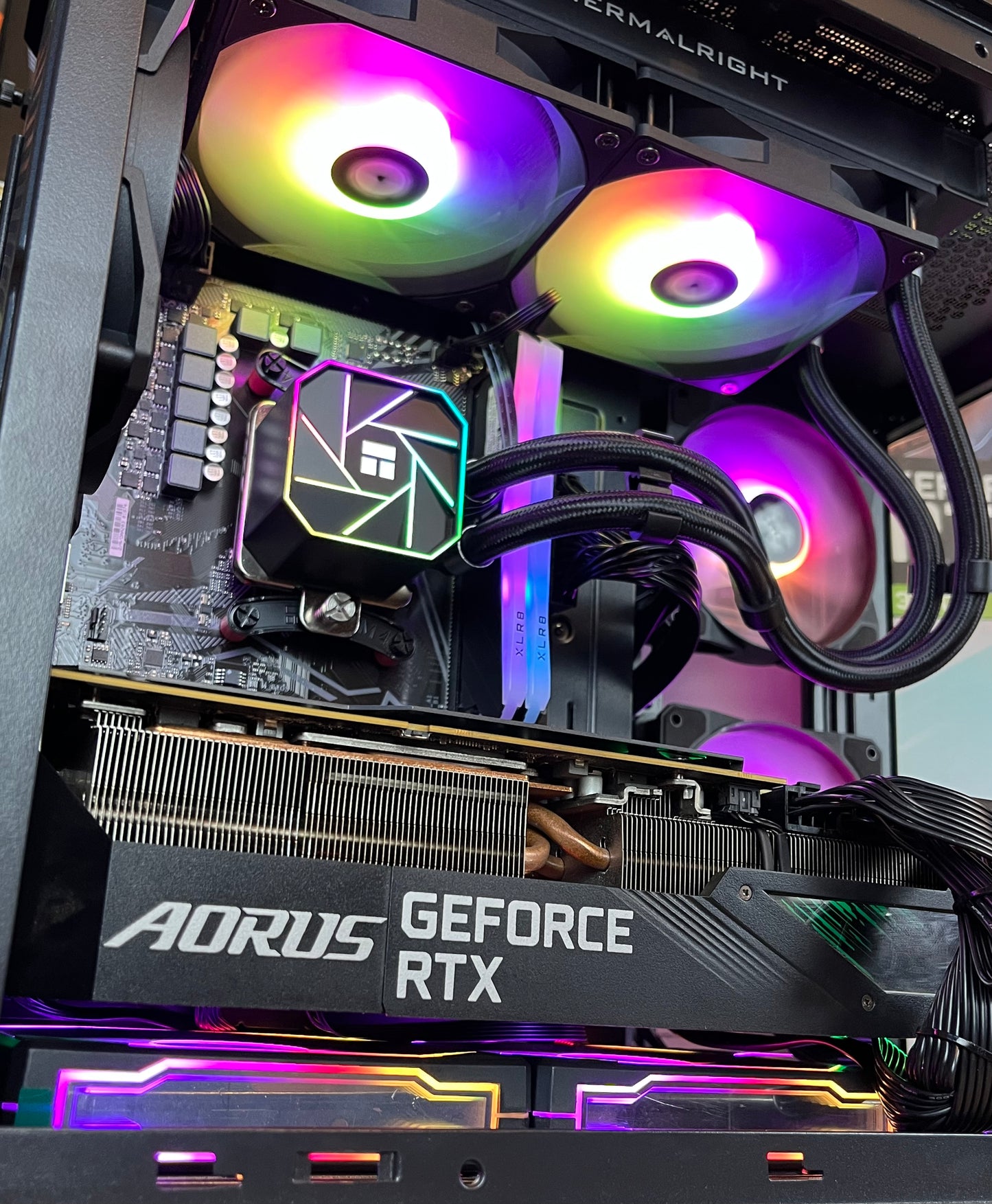 🌈PC gamer RGB - Ryzen 7 4,6 Ghz - RTX 3080- 32go RAM DDR4- 1to SSD- WATERCOOLING AIO 240mm - WINDOWS 11 PRO - GARANTI 1 AN - ENVOI POSSIBLE 📦